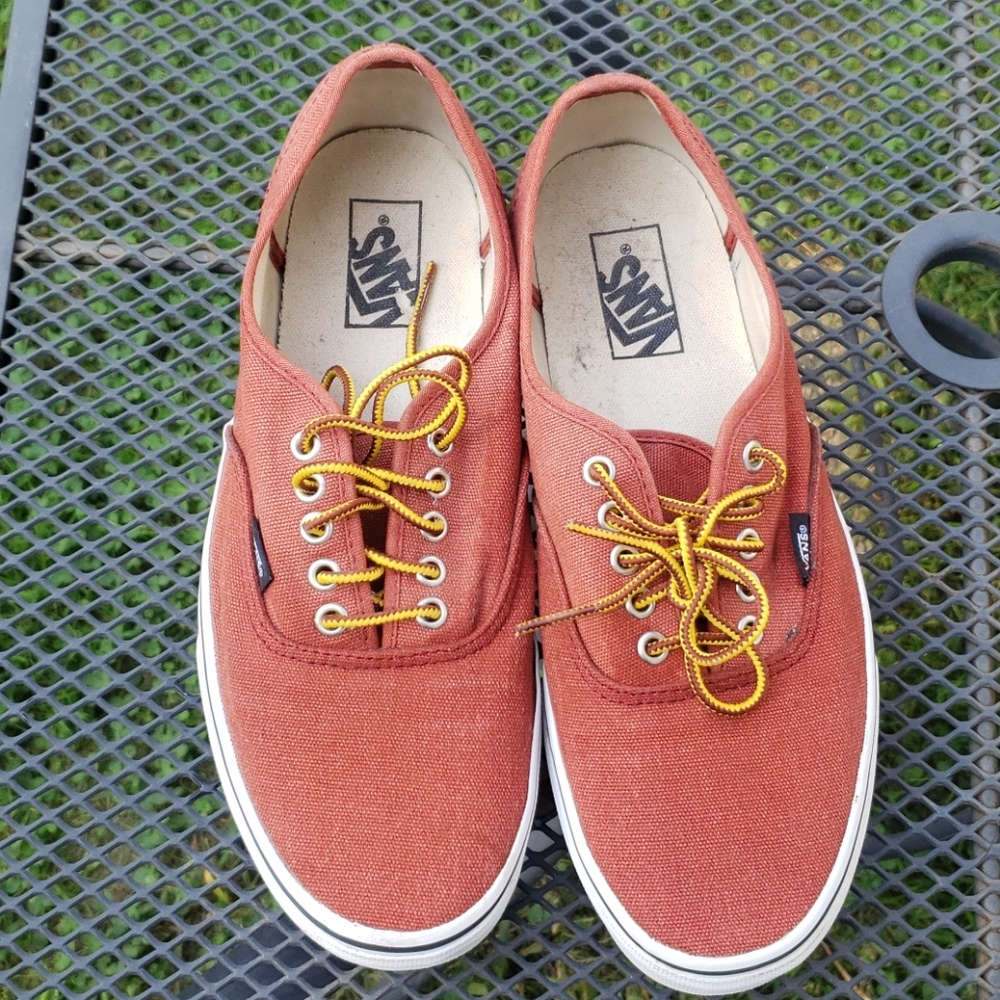 Van's